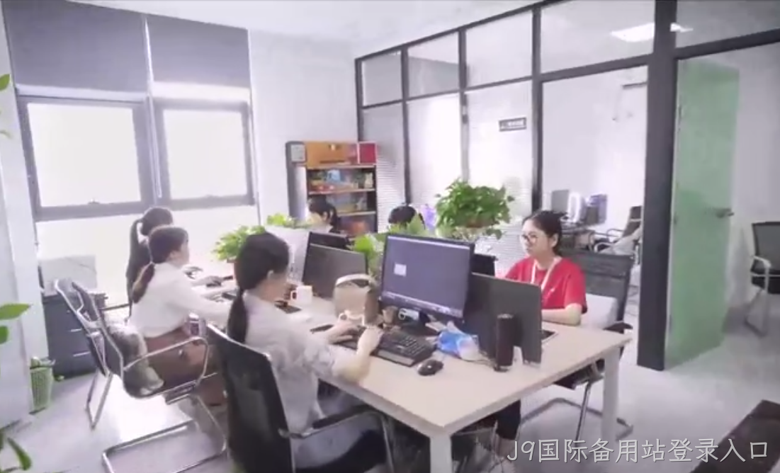 参考南京J9国际备用站登录入口小程序开发公司落地案例，能帮商家避开哪些开发误区？
